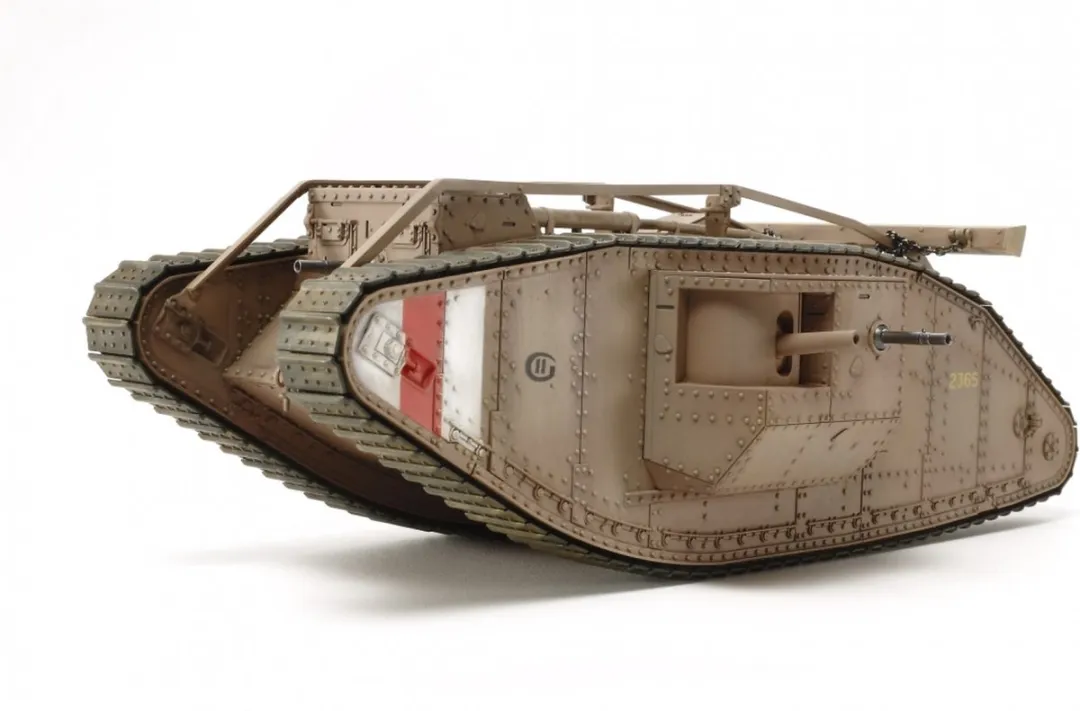 Tamiya WWI British Tank Mk. IV Male Modelbouwpakket 1:35 - 5 Figuren