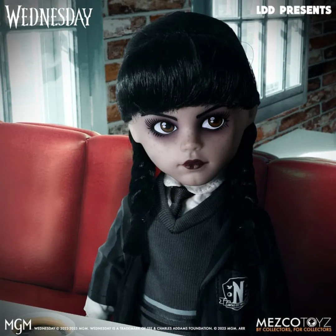 Wednesday Nevermore Academy Uniform 25 cm Dolls - Mezco Toys