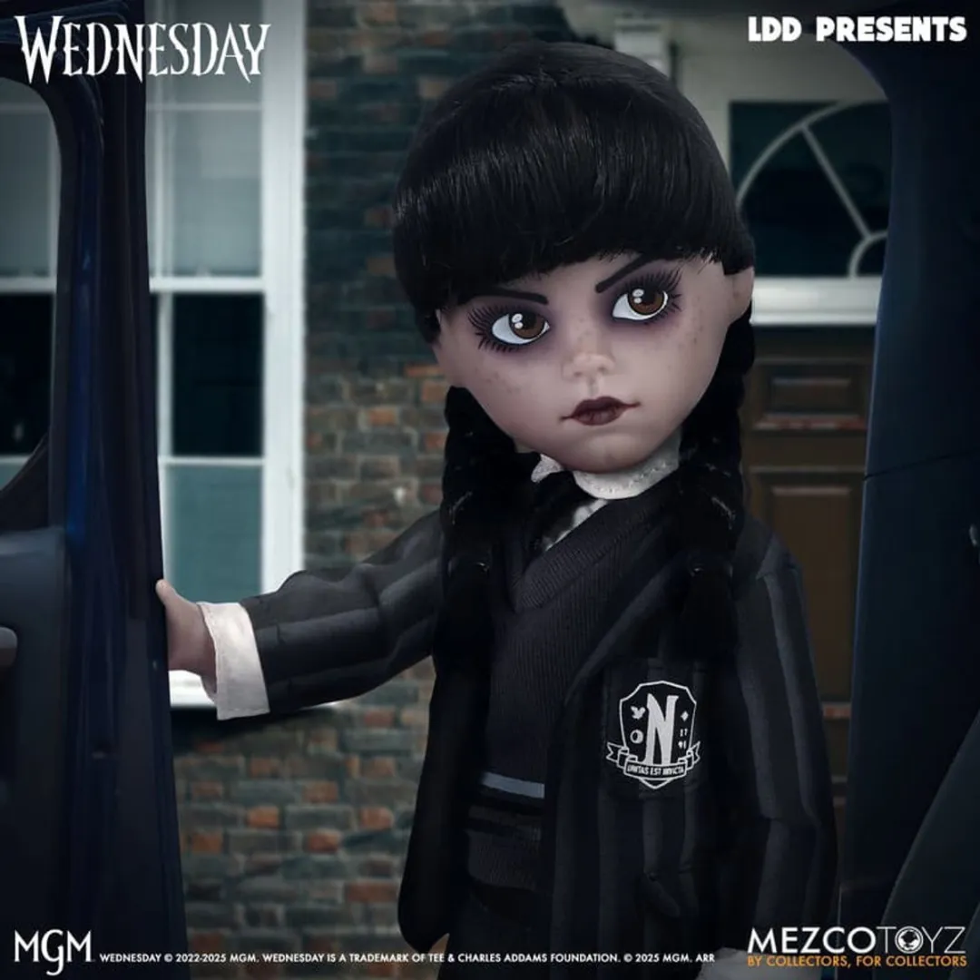 Wednesday Nevermore Academy Uniform 25 cm Dolls - Mezco Toys