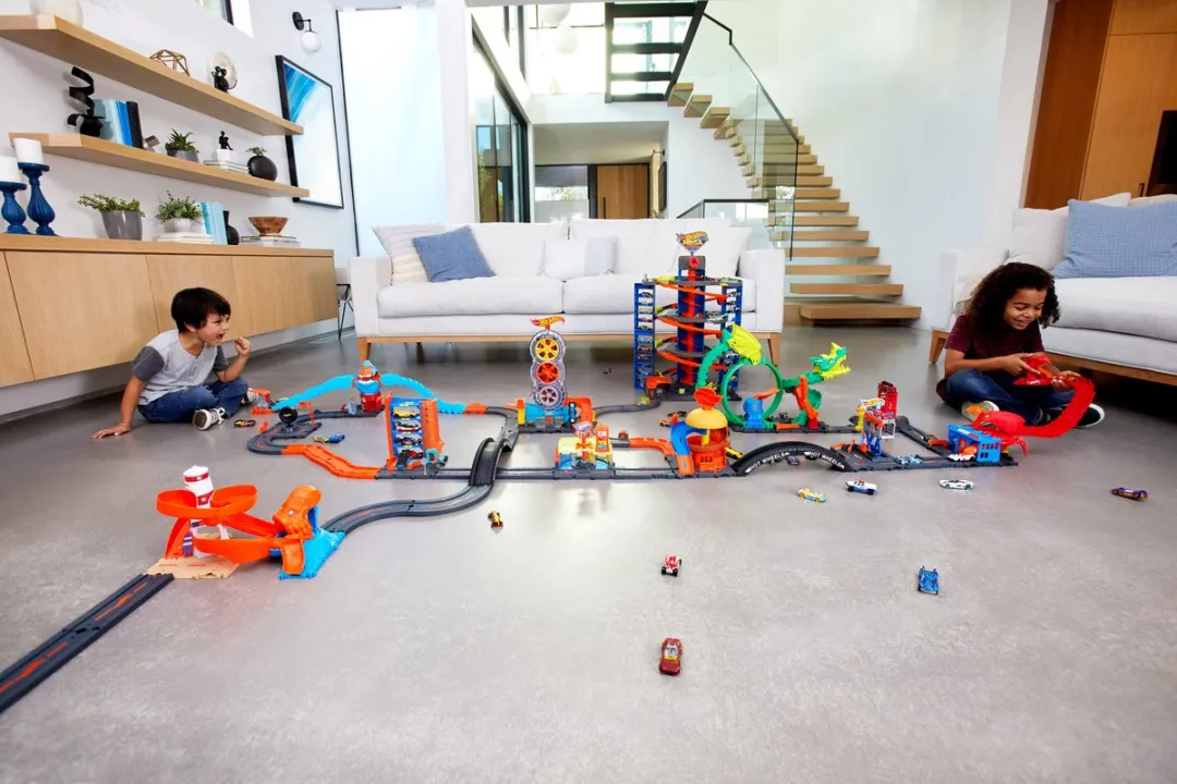 Hot Wheels City Baanset HDN95 - 10 Delige Meerkleurige Set