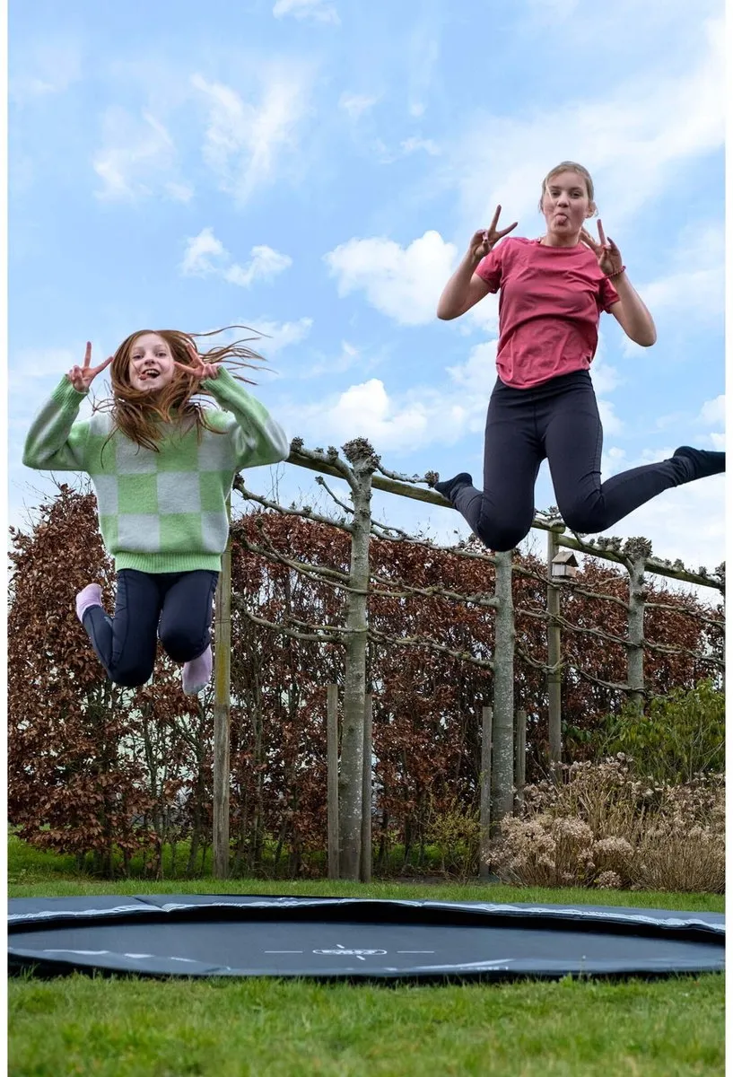 EXIT InTerra Groundlevel Trampoline Ø244cm - Zwart