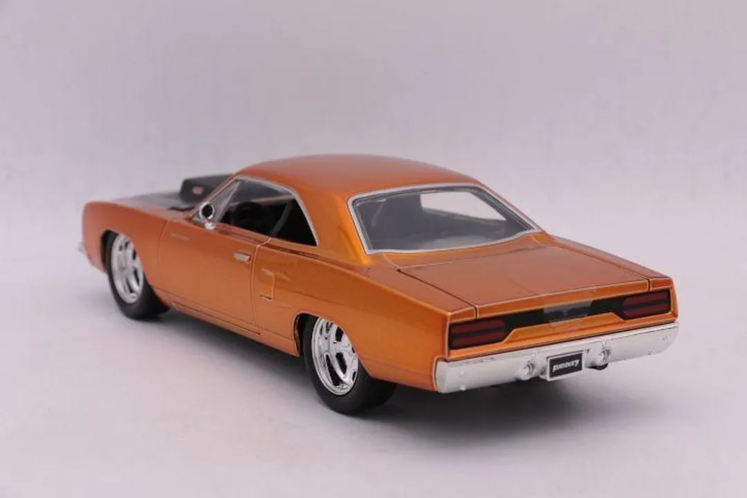 Jada Toys 1970 Plymouth Road Runner Modelauto 1:24 - Oranje