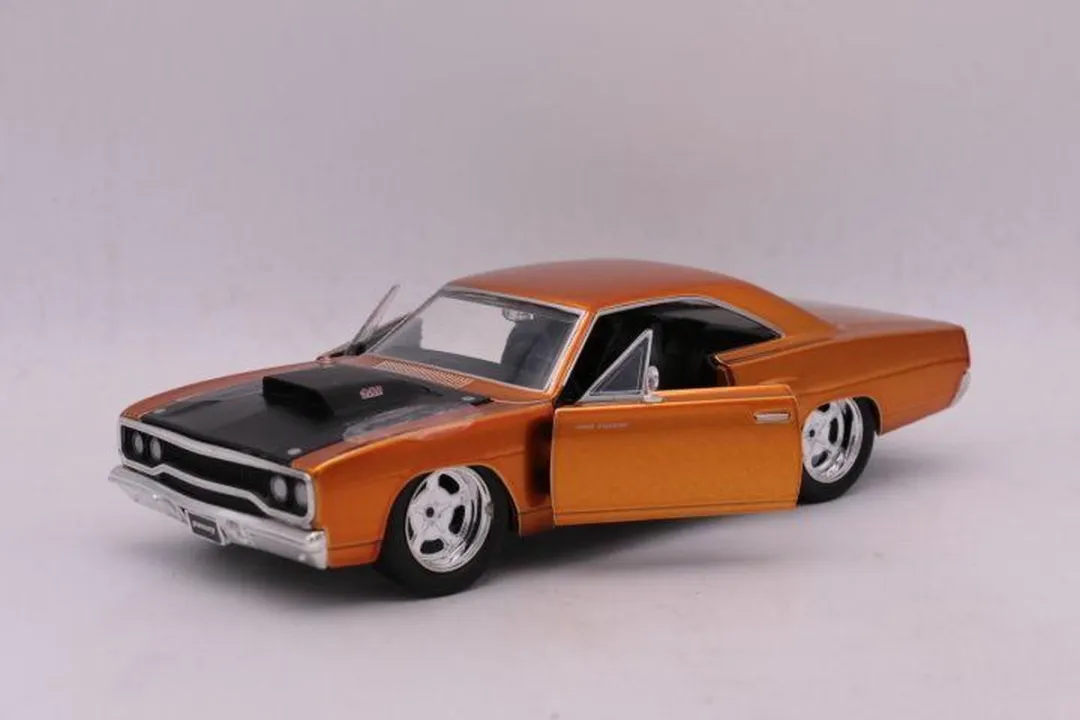 Jada Toys 1970 Plymouth Road Runner Modelauto 1:24 - Oranje