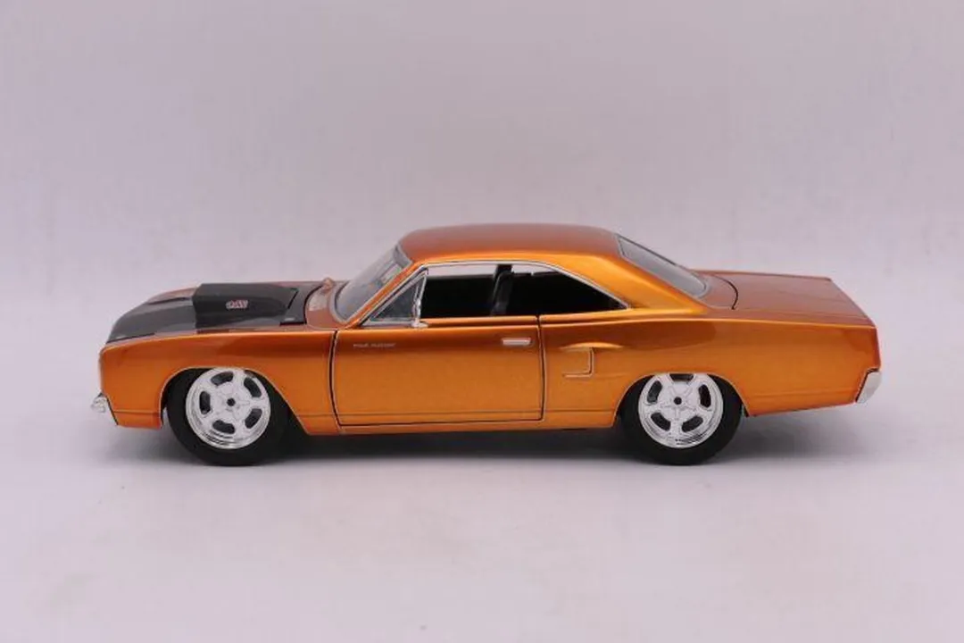 Jada Toys 1970 Plymouth Road Runner Modelauto 1:24