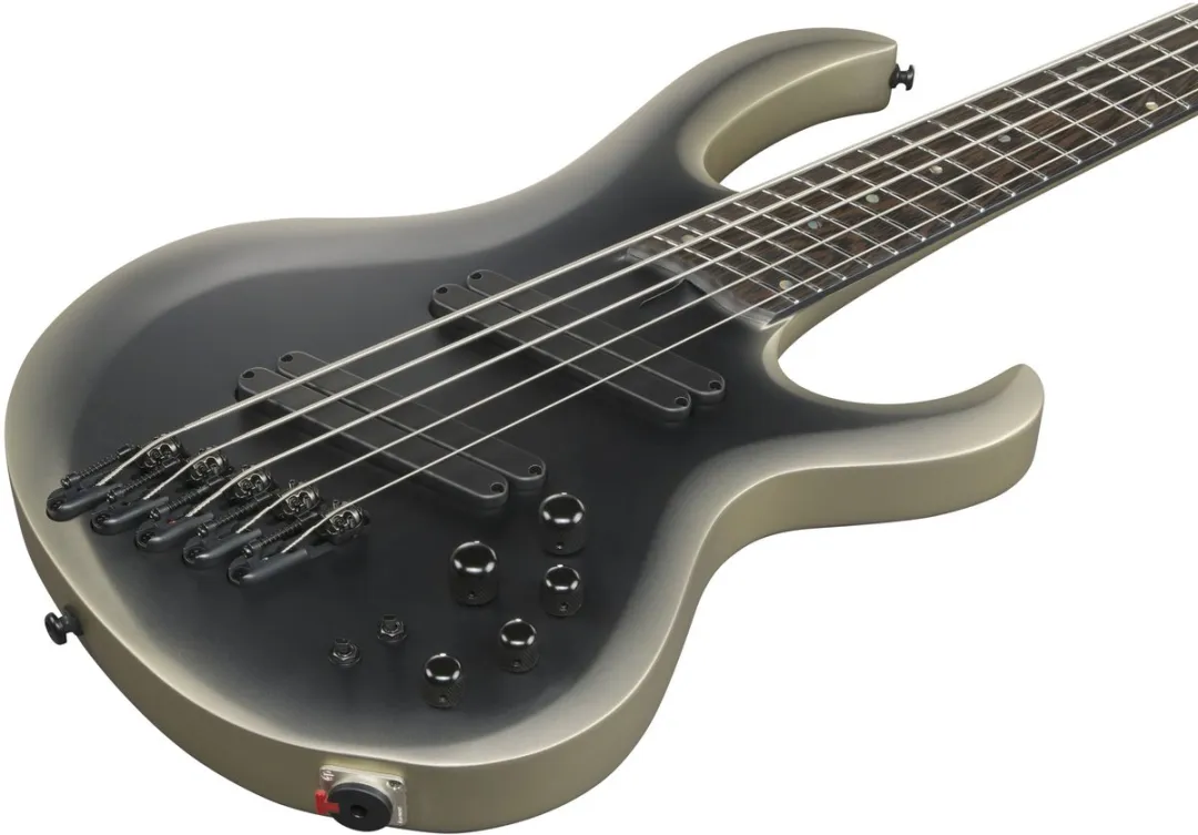 Ibanez BTB605MS Solar Eclipse Matte Elektrische Basgitaar