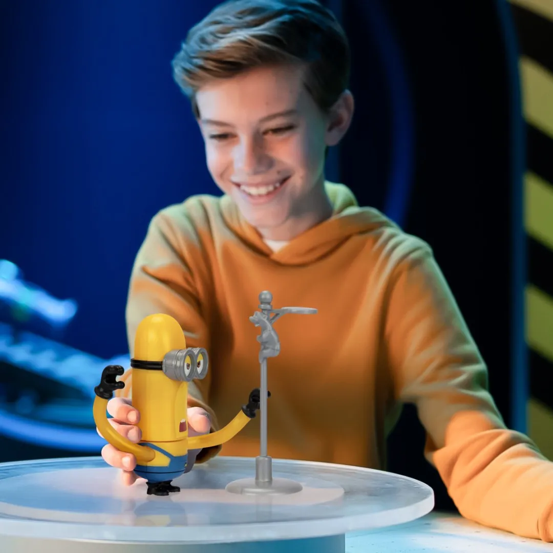 Moose Toys Despicable Me 4 Wild Spinning Mega Minion Tim Actiefiguur - Geel