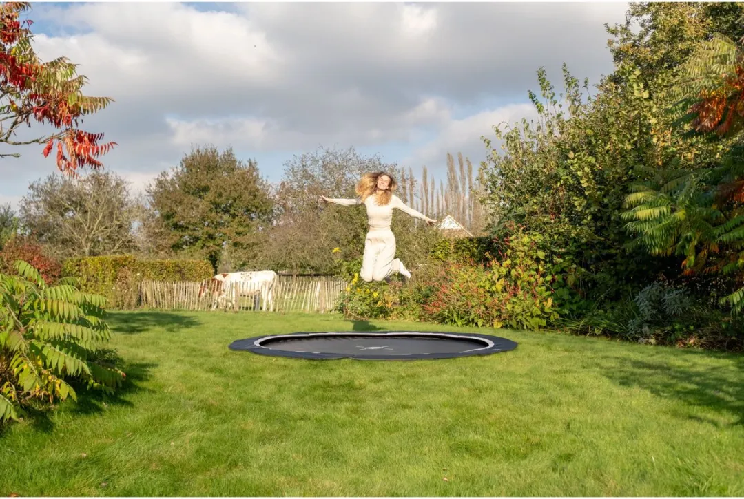 EXIT InTerra Groundlevel Trampoline Ø427cm - Zwart