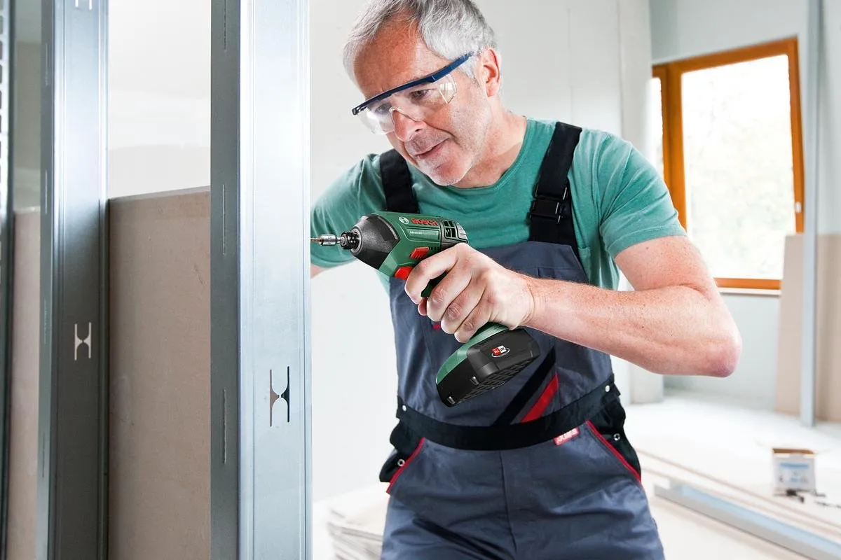 Bosch AdvancedImpactDrive 18 Accu Slagmoeraanzetter 18W - MPN 0603980303