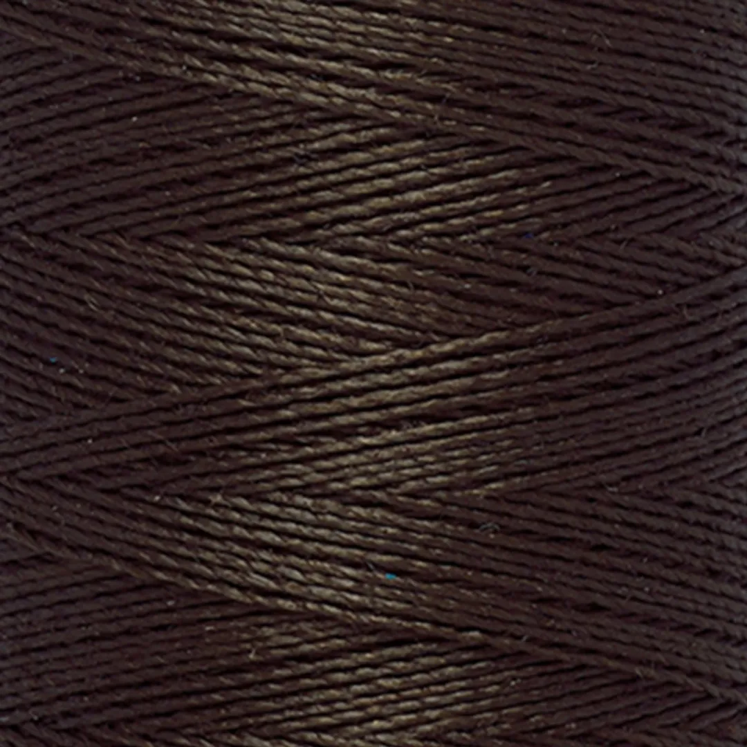 Gutermann Naaigaren Nr 674 - 200m - Bruin