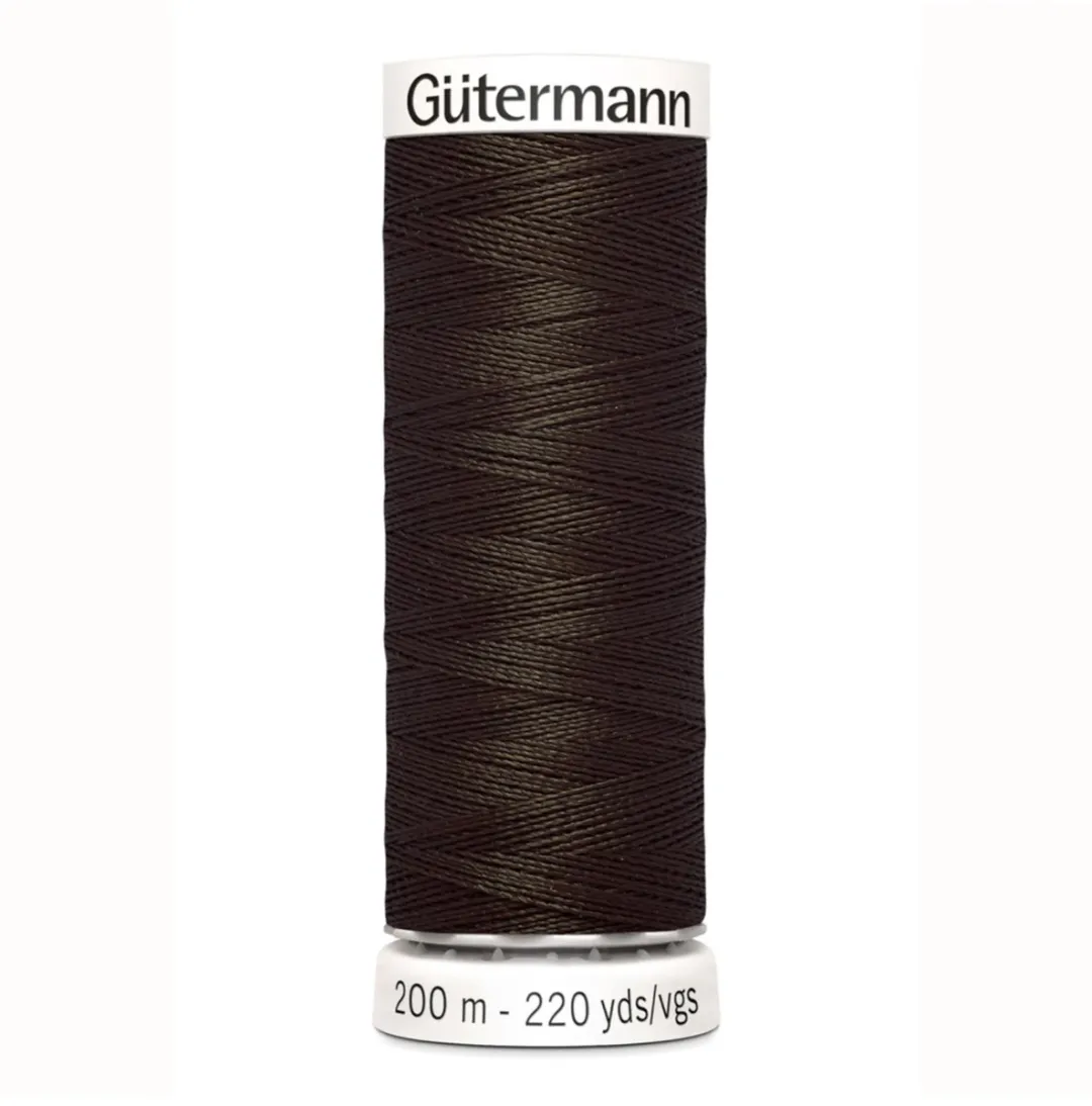 Gutermann Naaigaren Nr 674 - 200m - Bruin