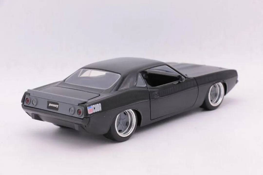 Jada Toys Letty's Plymouth Barracuda 1:24 Modelauto - Zwart