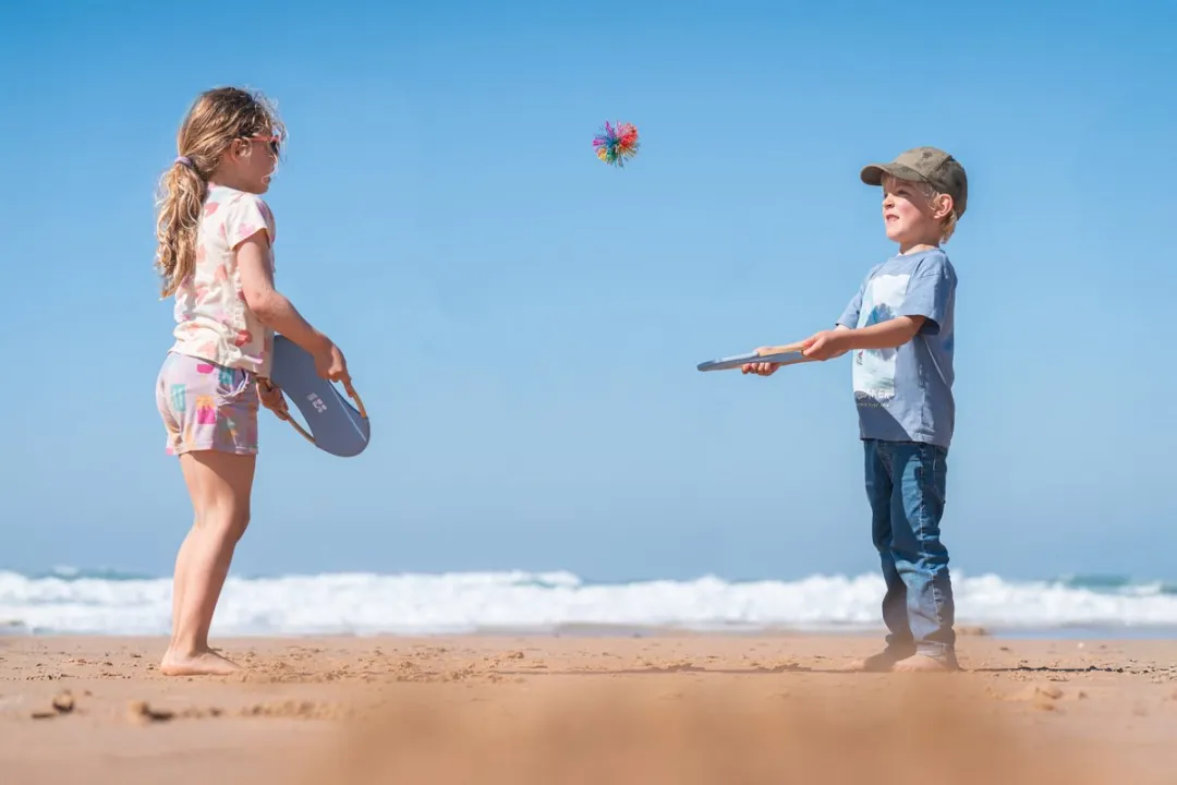 BS Toys Stuiterrackets - Houten speelgoed van Bamboe - Buitenspeelgoed - Vangspel - Spelletjes voor kinderen - Buiten speelgoed - Buitenspel - Buiten Spellen - Tuin Speelgoed - Strandspeelgoed - Cadeau kind
