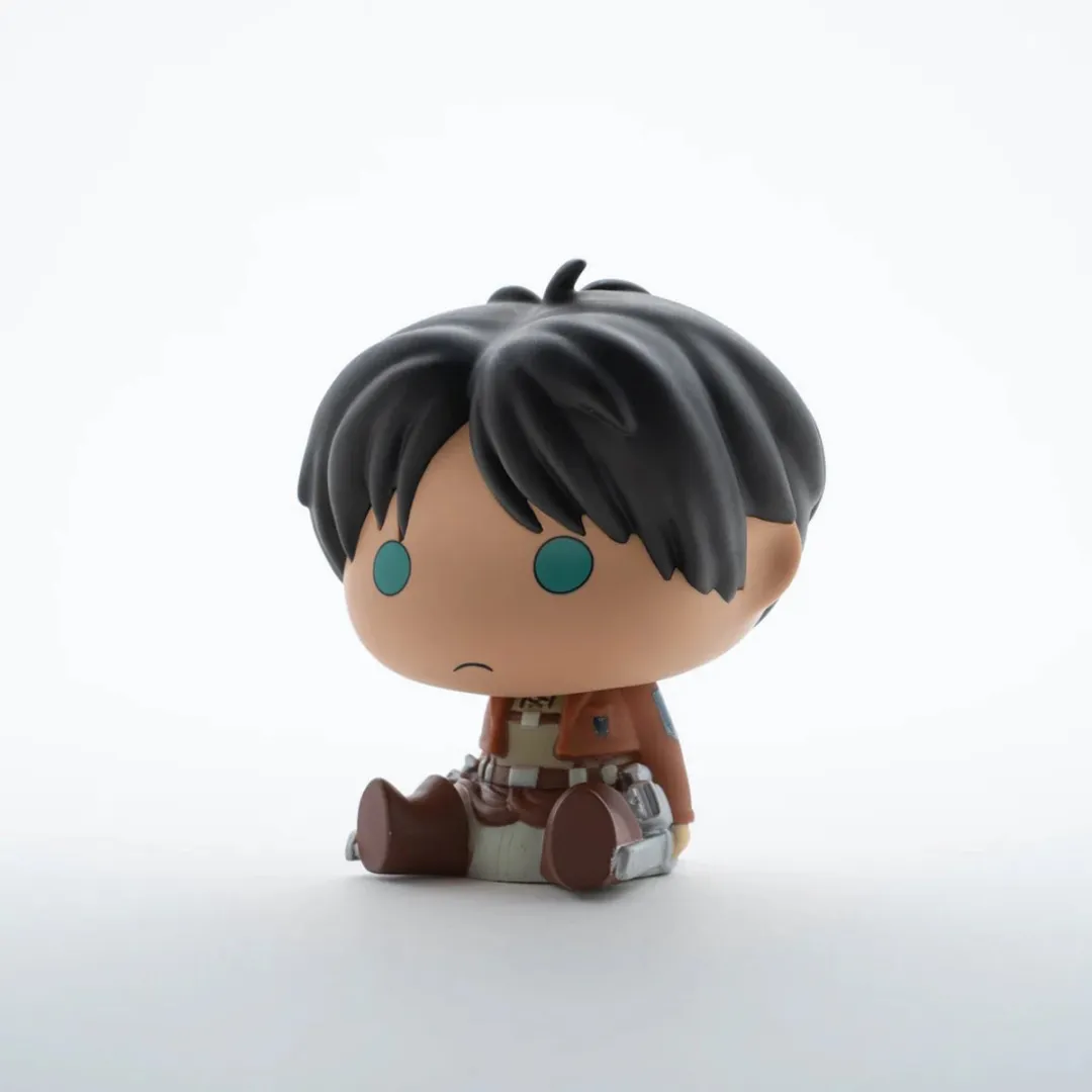 Plastoy Attack on Titan Chibi Eren Spaarpot - 15 cm - Veelkleurig