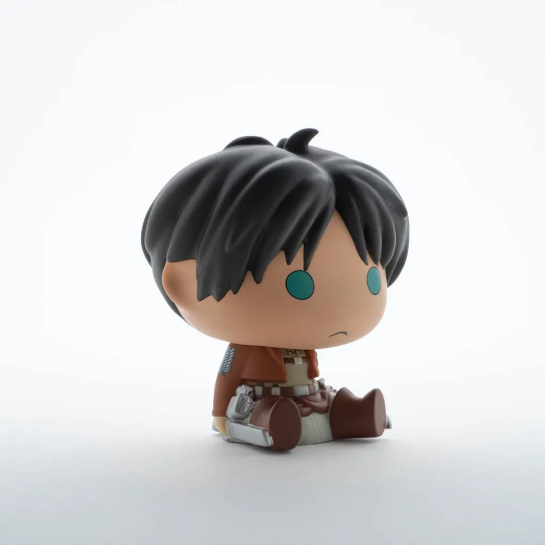 Plastoy Attack on Titan Chibi Eren Spaarpot - 15 cm - Veelkleurig