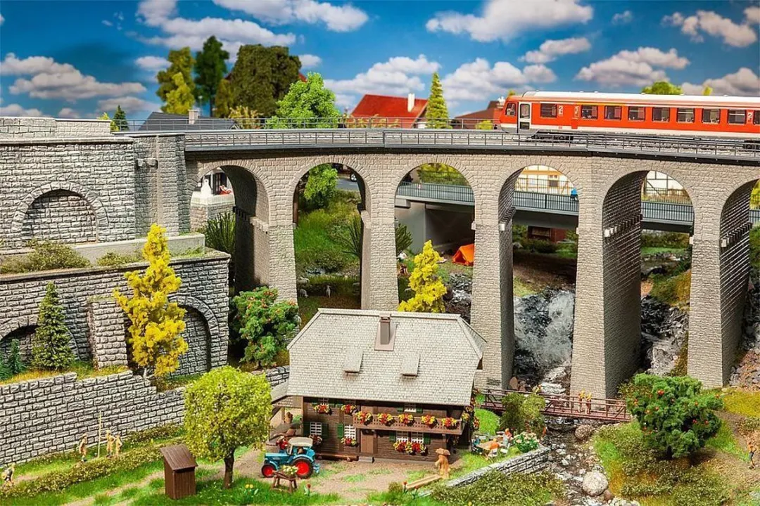Faller Viaduct Set 2-sporig Gebogen H0