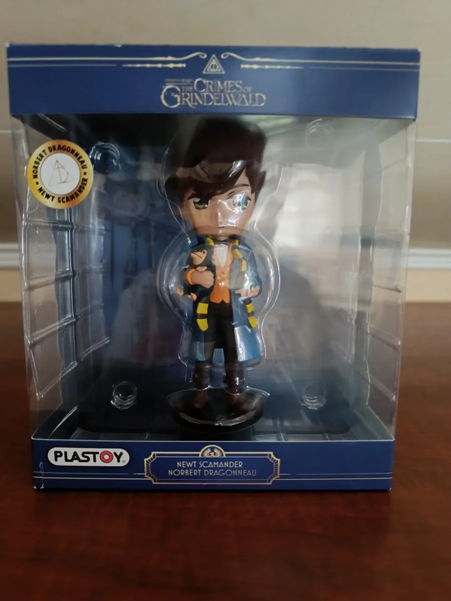 Plastoy Newt Scamander & Norbert Dragonneau Figurine