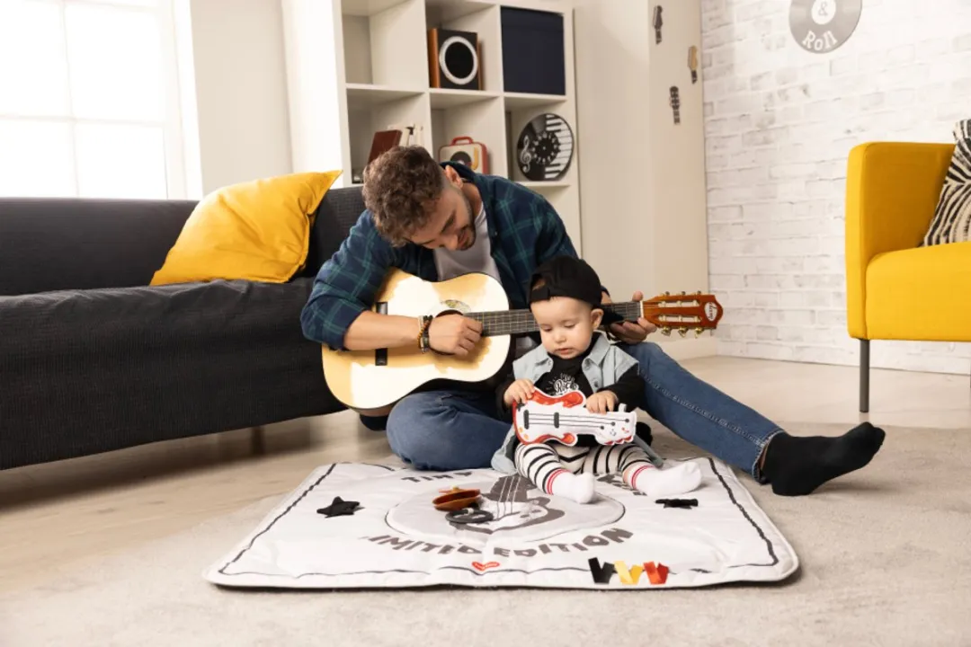Tiny Love Rock With Me Gymini - 9 Speelelementen - 3 Batterijen - afbeelding 6 van 6