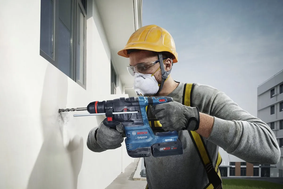 Bosch GBH 18V-24 C Boorhamer - 14mm