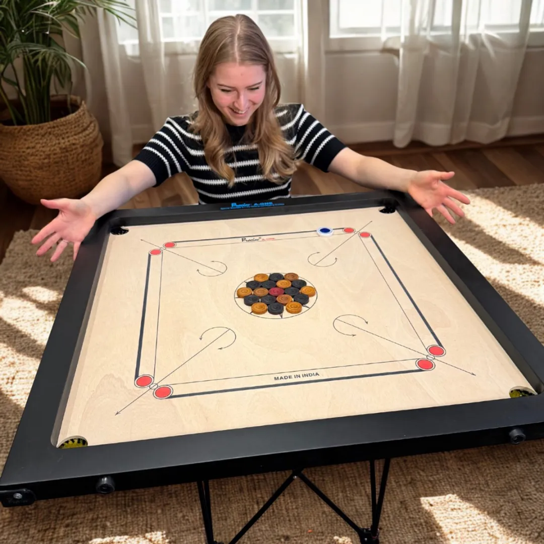 Ubergames Ama-8mm Carromspel 74x74cm - Toernooi - inclusief Cover & Tas