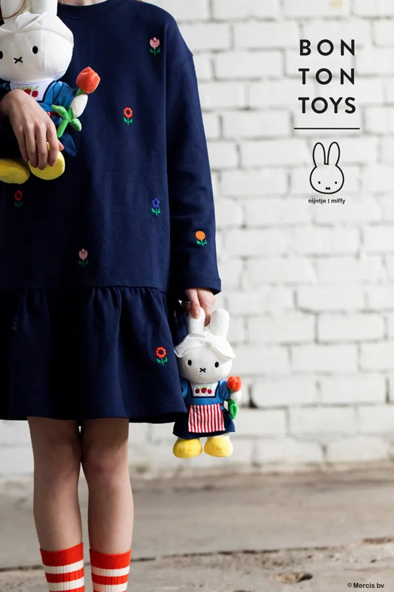 Bon Ton Toys Nijntje Boerin Pop - 24 cm - Boerin