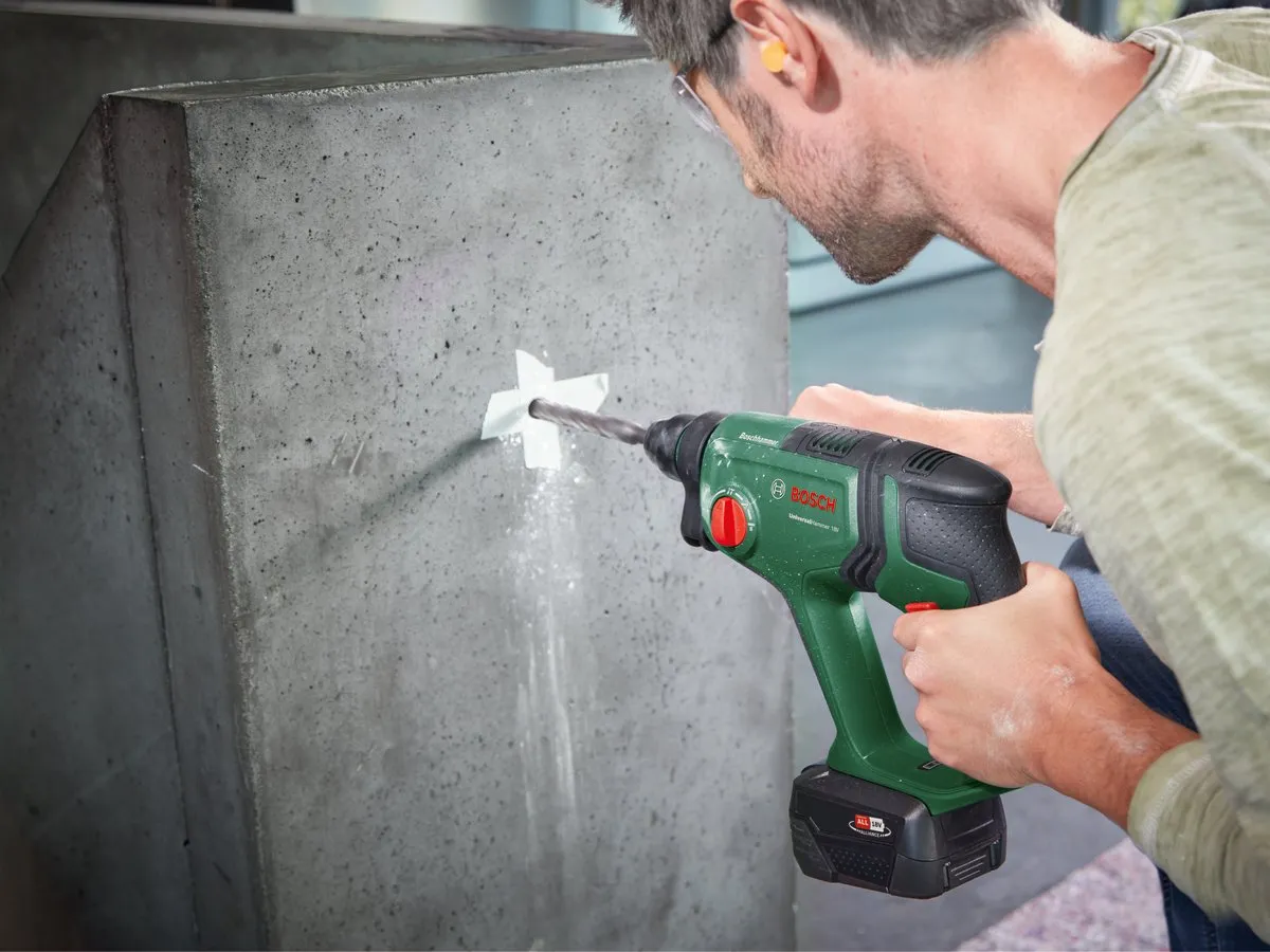 Bosch UniversalHammer 18V 2.0J 2500mAh - 2 Snelheden