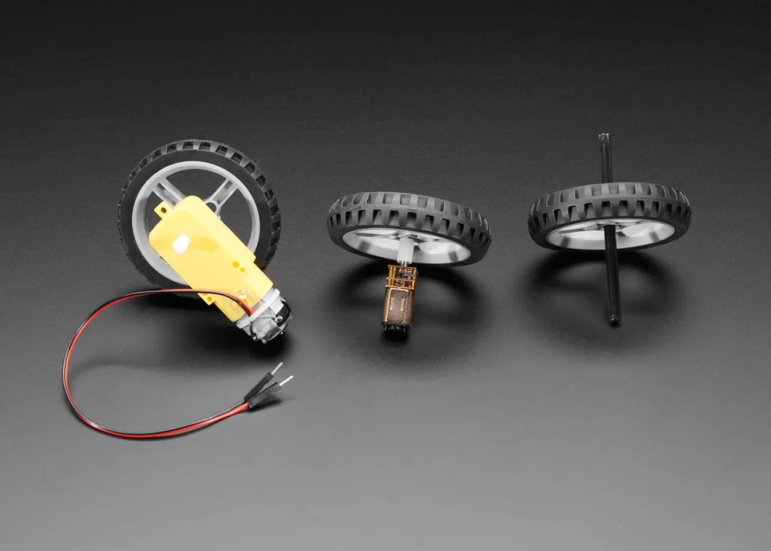 Adafruit Multi-Hub Wheel 65mm - Meerkleurig