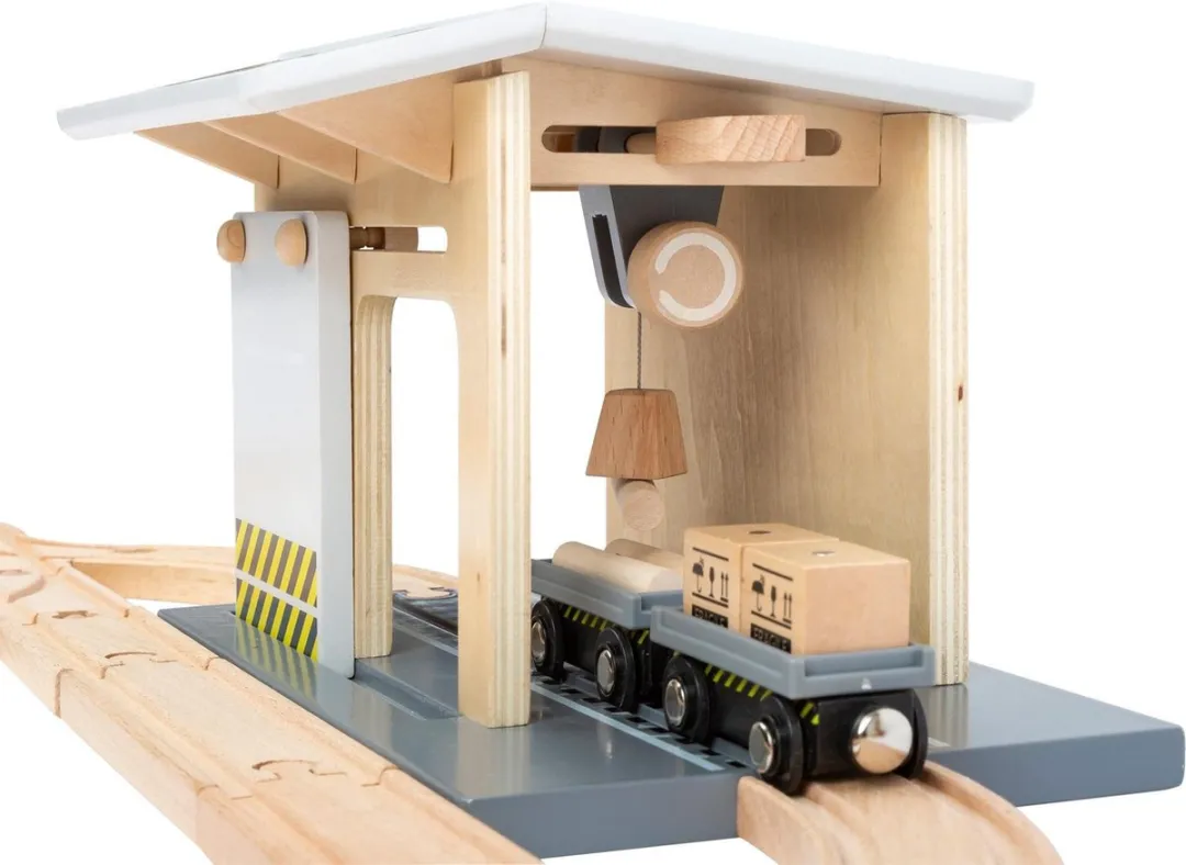 Small Foot Freight Depot Speelgoed - 45 Onderdelen