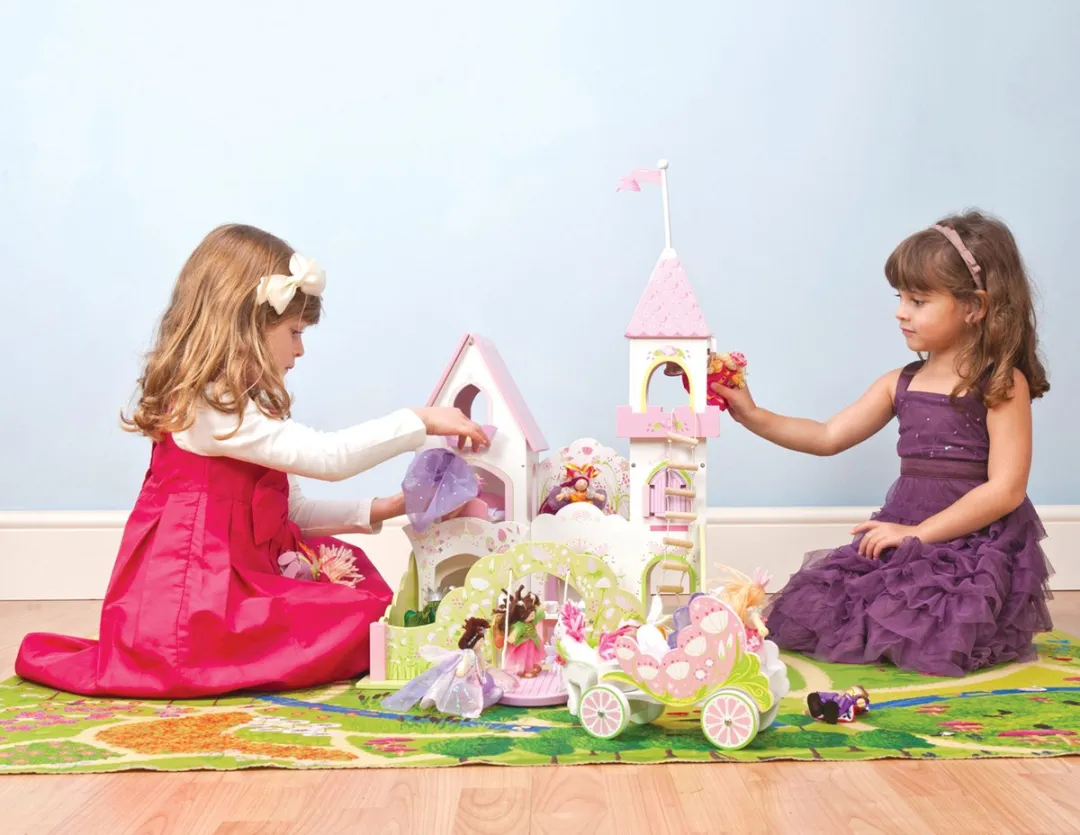 Letoyvan Pyramide d’Animaux Poppenhuisspel - Multicolor - 5 Meubels