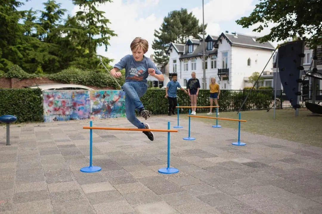 BS Toys Horden Lopen & Limbo Dansen - 6 Jaar - Oranje/Blauw