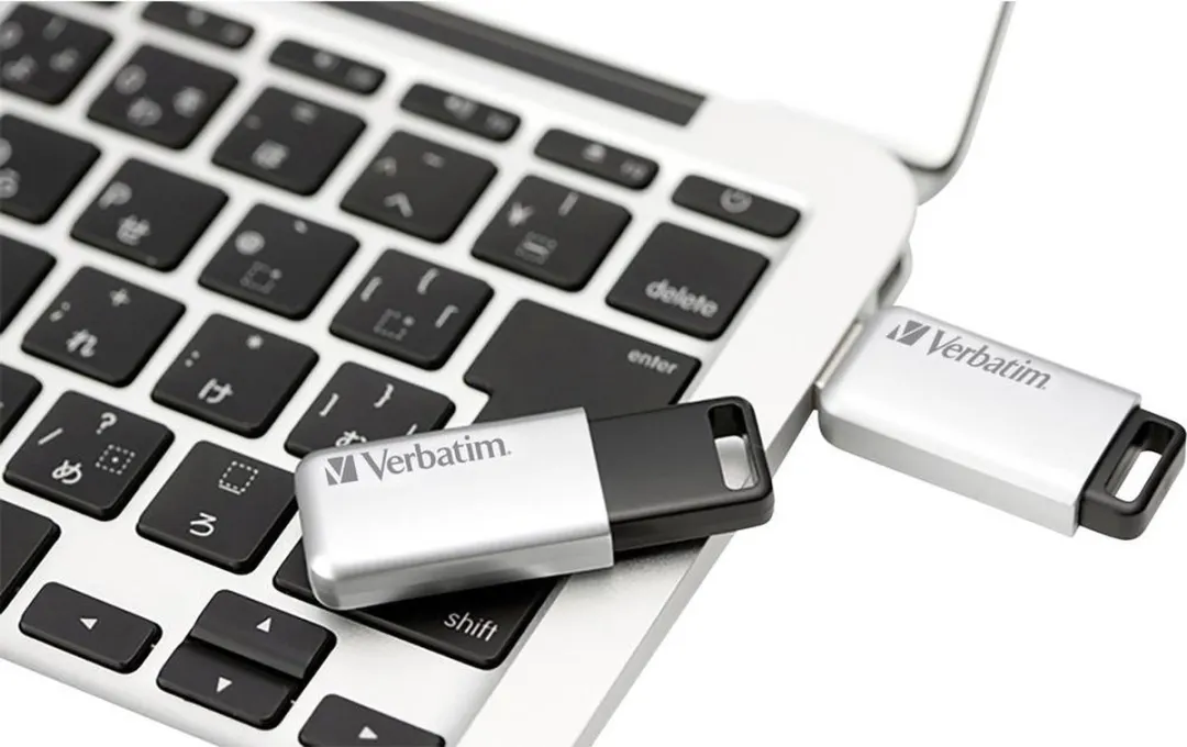 Verbatim Secure Data Pro 98665 USB-stick 16GB - Zilver-zwart