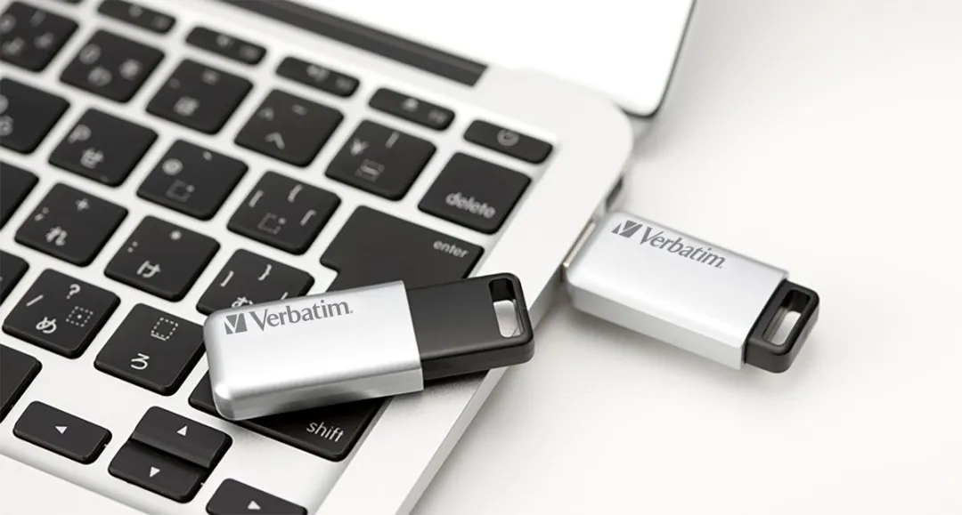 Verbatim Store 'n' Go Pro 98666 USB-stick 64GB - Zilver-zwart