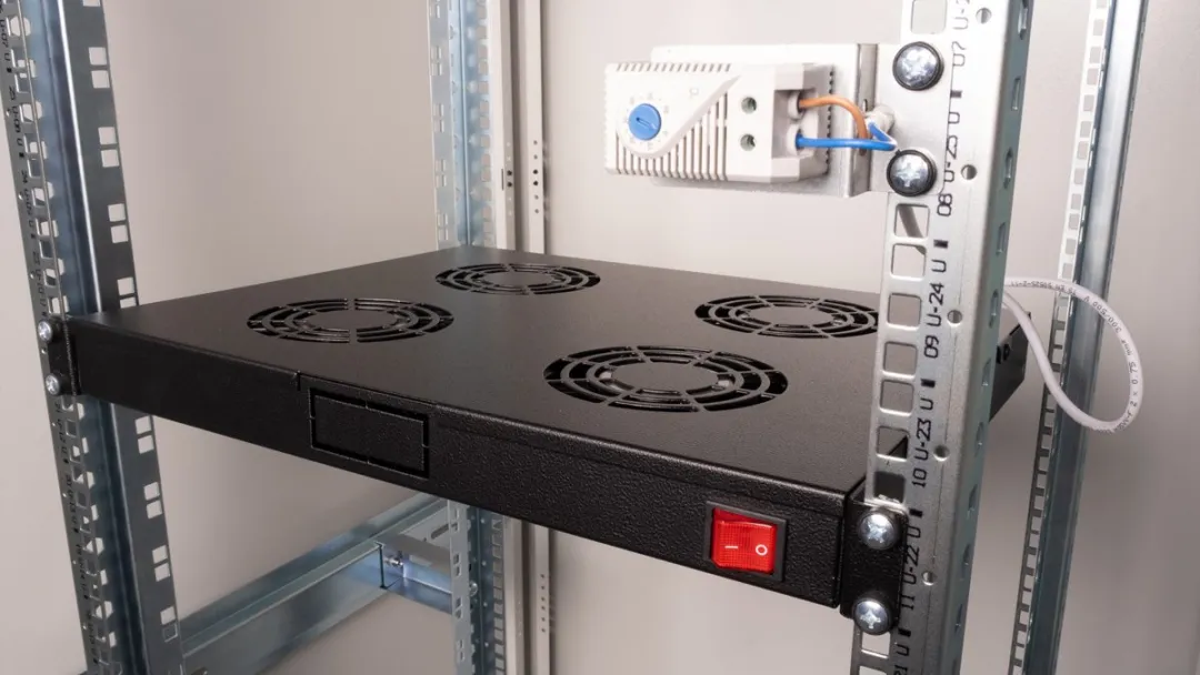 Roline 19-inch Ventilatorunit 4 Ventilatoren - Zwart - afbeelding 5 van 6