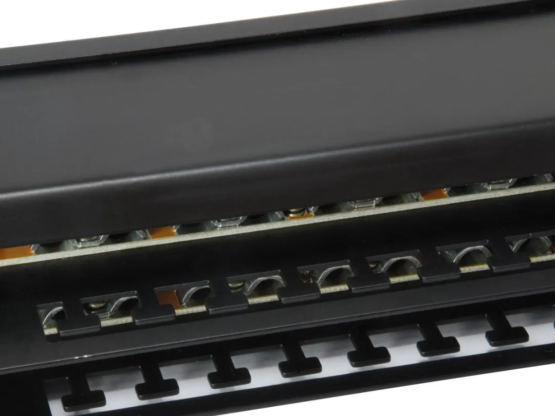 Equip Patchpanel 48x RJ45 Cat6 19" 1HE - Zwart