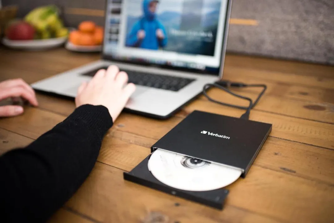 Verbatim External Slimline 43889 Blu-ray Brander - Zwart