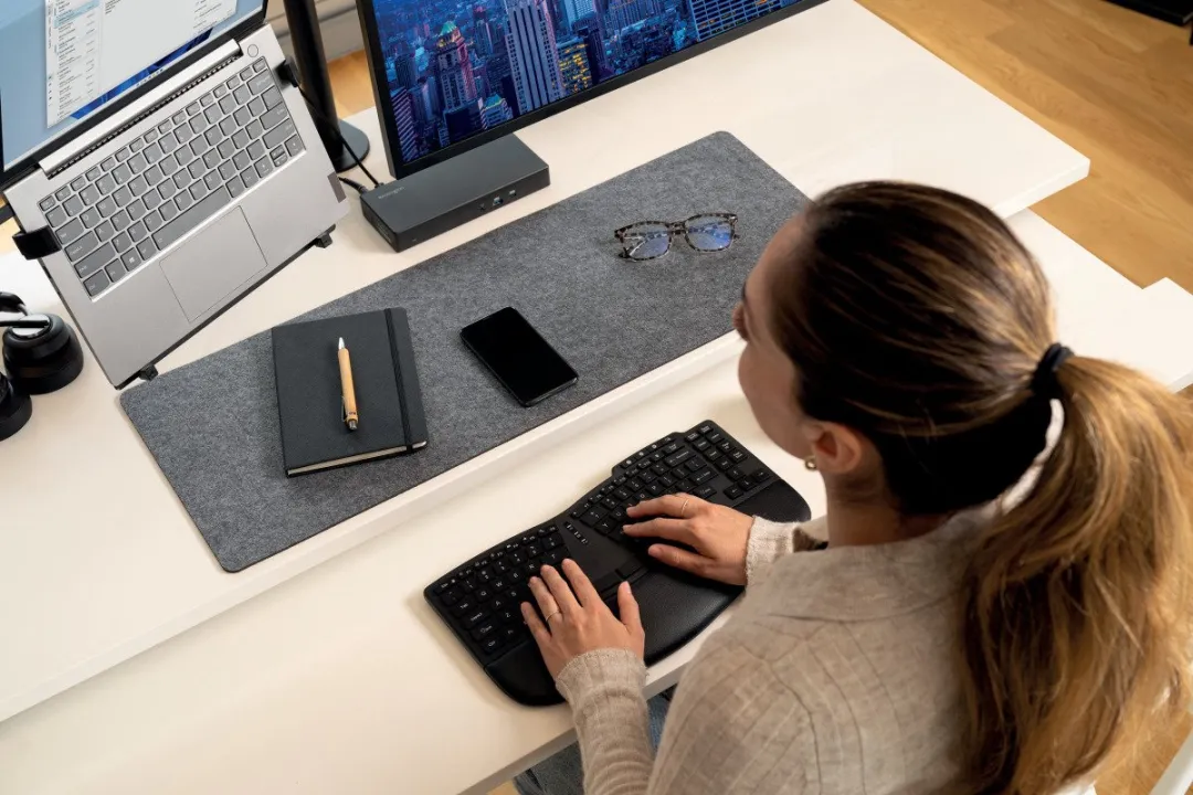 Kensington Pro Fit Ergo KB675 Toetsenbord K75491WW - Zwart