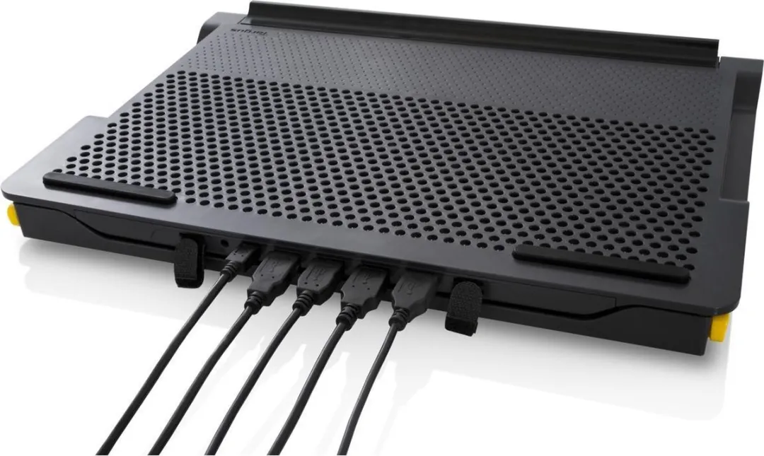 Targus Chill Mat AWE81EU Laptopkoeler - 4-Port USB 2.0 - Zwart - afbeelding 6 van 6