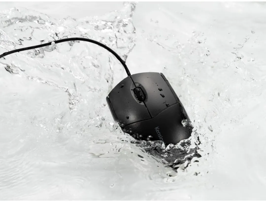 Kensington Pro Fit K70315WW Waterdichte Bedrade Muis - Zwart