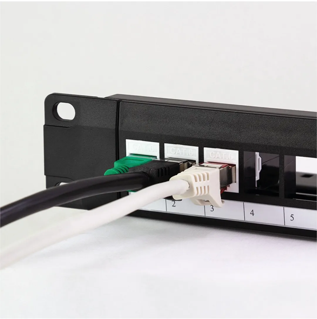 Logilink NK4065 Patchpanel 24 Module - 1HE - Zwart