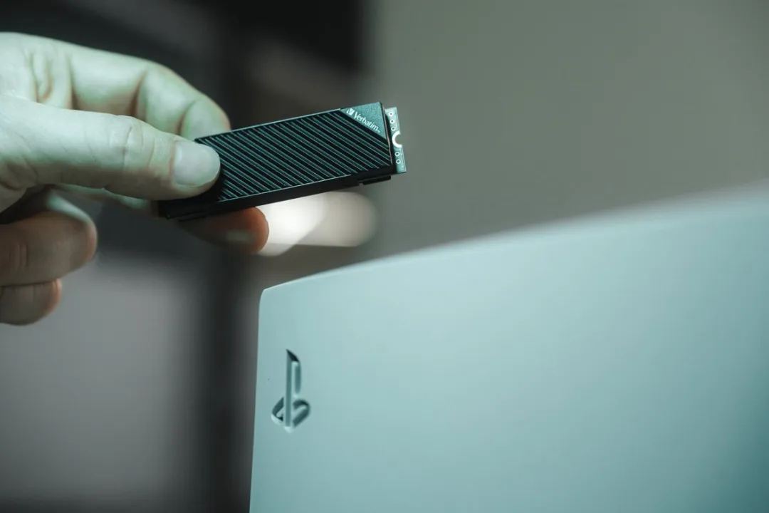 Verbatim Vi7000G 49369 M.2 SSD - 4TB