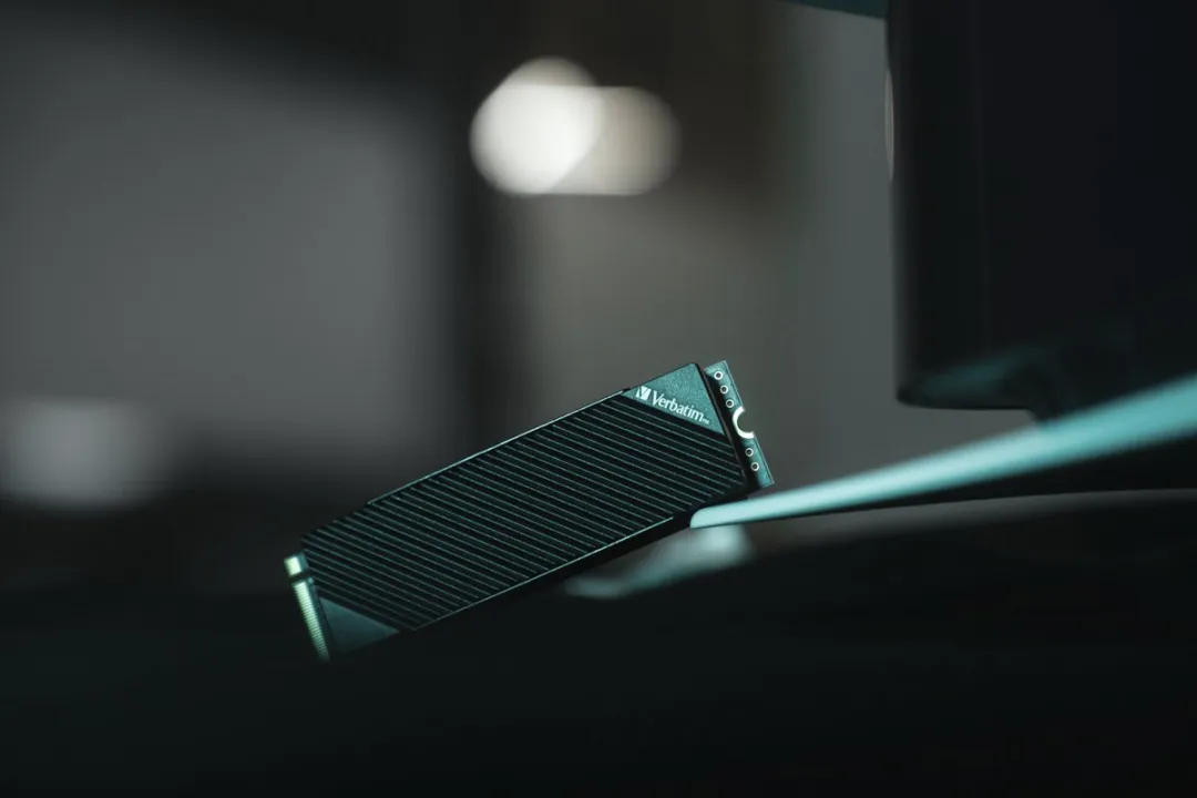 Verbatim Vi7000G 49369 M.2 SSD - 4TB
