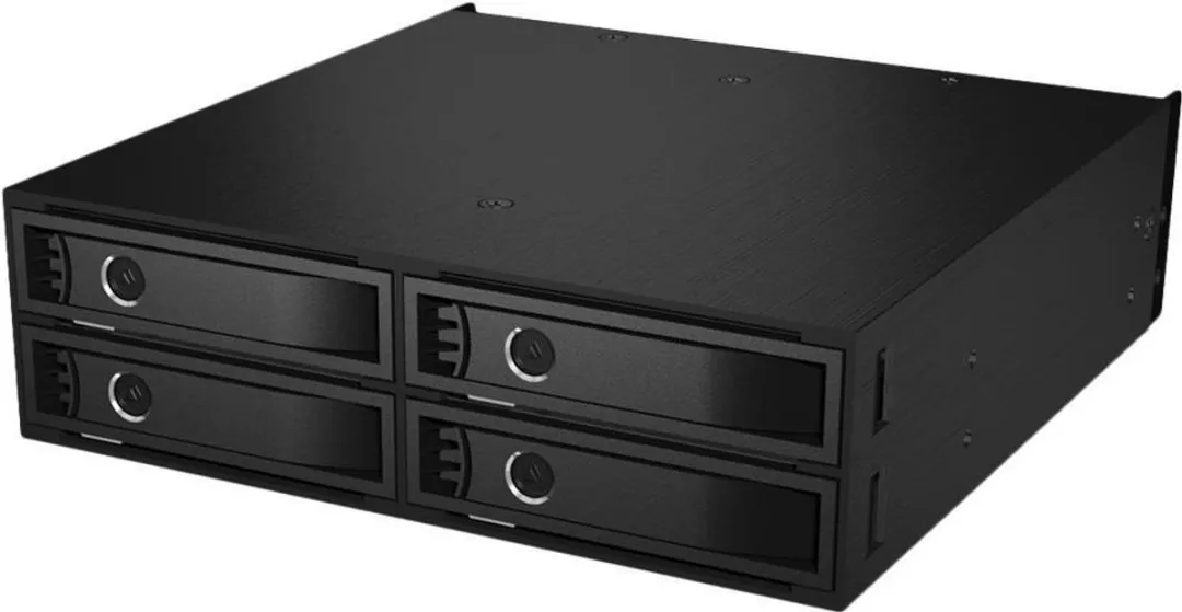 Icy Box 4xU.2 2,5" NVMe Backplane - 1x5,25" Schacht