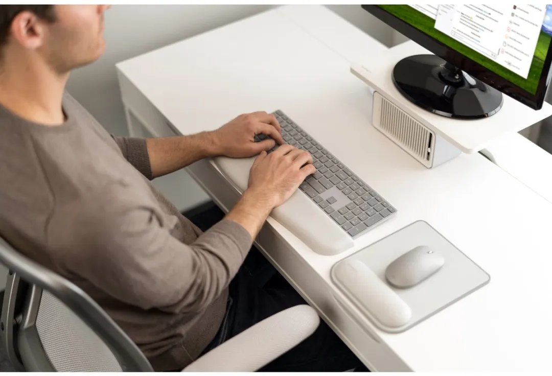 Kensington Ergo WristRest K50437EU Muispad - Grijs