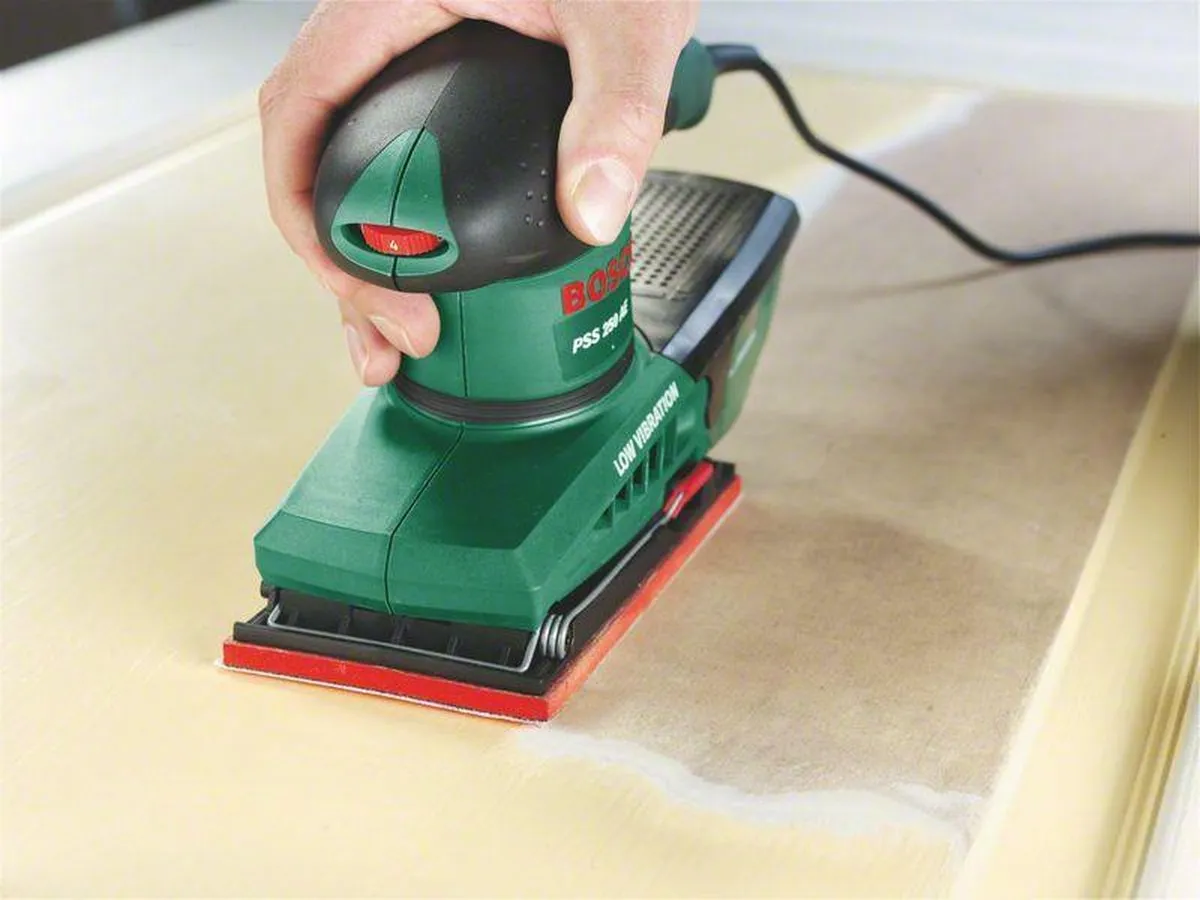 Bosch PSS 250 AE Vlakschuurmachine 250W - 3 Schuurvellen