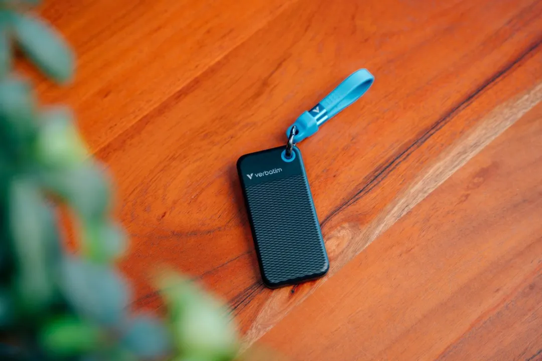 Verbatim 1Tb Ssd Voor Pc Met Usb-C 3.2 Gen 2-Kabel Snelheid Tot 1000 Mb/S