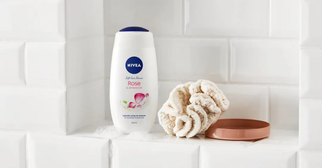 NIVEA Care & Roses Douchecrème 250ml - 6 Stuks