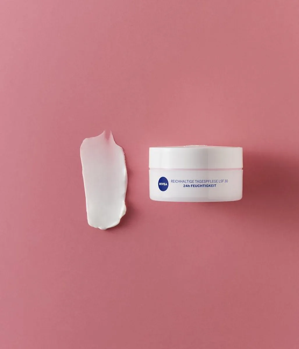 NIVEA Essentials Voedende Dagcrème SPF 30 - 50ml - afbeelding 6 van 6