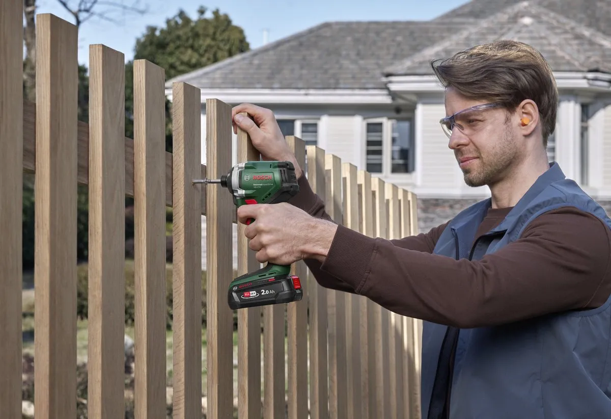 Bosch UniversalImpactDrive 18V-210 Slagmoeraanzetter 3800 Slagen/Min - afbeelding 6 van 6