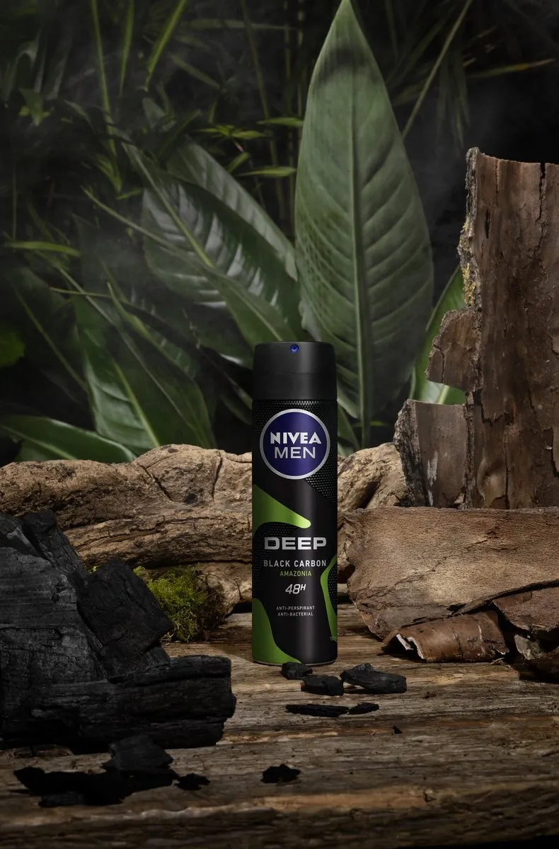 NIVEA Men Deep Black Carbon Amazonia Deo Spray 150ml