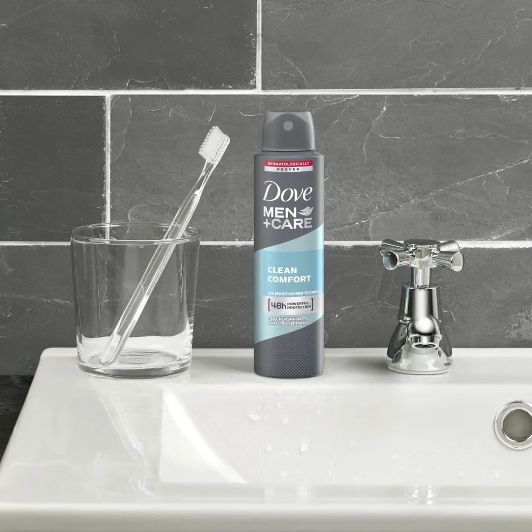 Dove Men+Care Clean Comfort Deo Spray - 600ml (4x150ml)