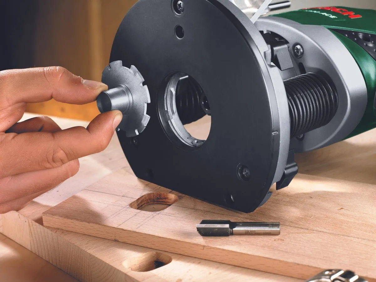 Bosch POF 1400 ACE Bovenfrees - 1400W - Groen